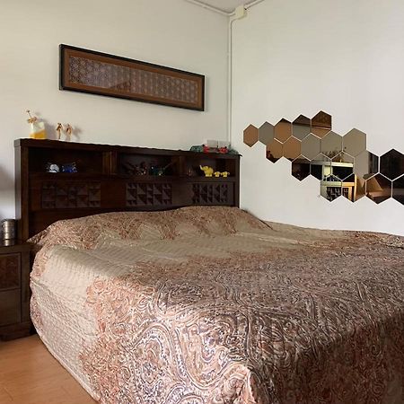Kiang Mo Gumpuju Bed & Breakfast เชียงใหม่ ภายนอก รูปภาพ
