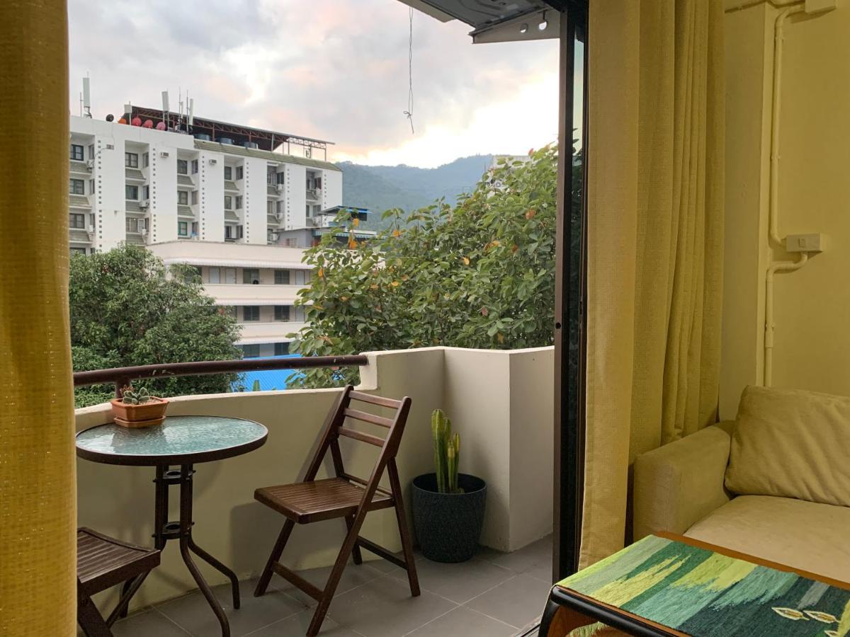 Kiang Mo Gumpuju Bed & Breakfast เชียงใหม่ ภายนอก รูปภาพ