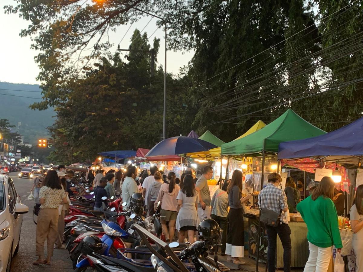 Kiang Mo Gumpuju Bed & Breakfast เชียงใหม่ ภายนอก รูปภาพ