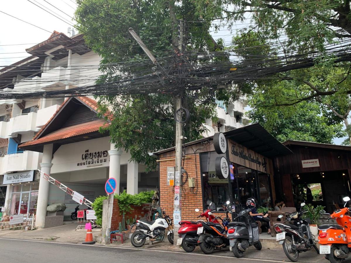 Kiang Mo Gumpuju Bed & Breakfast เชียงใหม่ ภายนอก รูปภาพ
